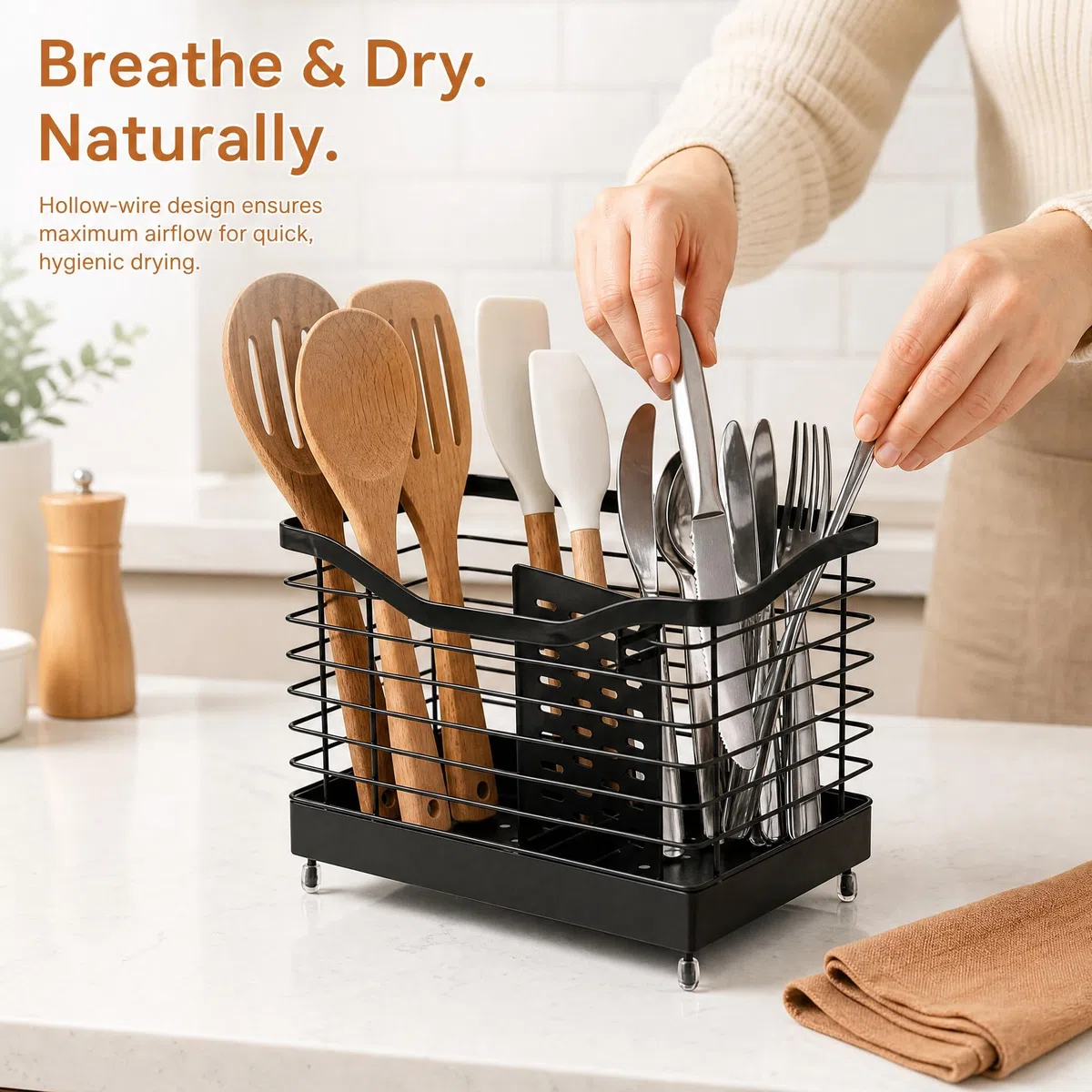Porta Utensilios de Cocina con Escurridor de 2 Compartimentos, Cesta para Cubiertos de Metal con Drenaje, Soporte Utensilios Cocina Negro para Encimera de Cocina y Uso Diario - 20x19x11cm