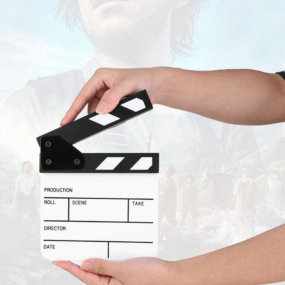 Mini tablero de claqueta de acrílico, director Scene Film Cut Prop Tablero de acción con lápiz de pizarra para Shoot Props/Publicidad/Decoración del hogar/Cosplay/Fondo(Blanco negro)