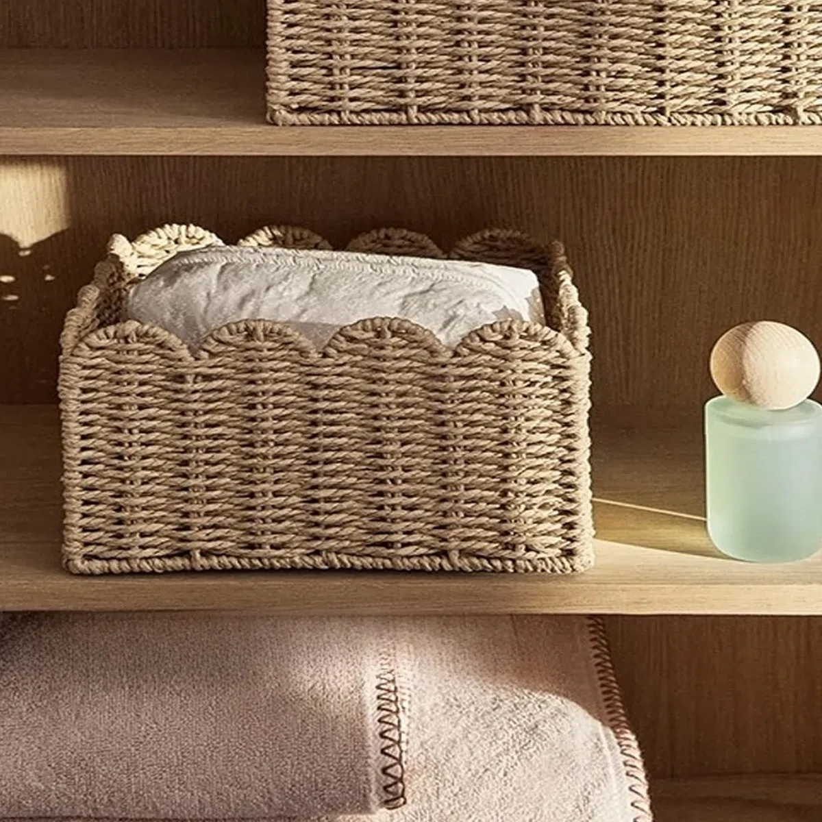 1 Cesta Tejida pequeña, Organizador de Cuerda de Papel de Borde Festoneado para la Cocina, el baño y la decoración del hogar