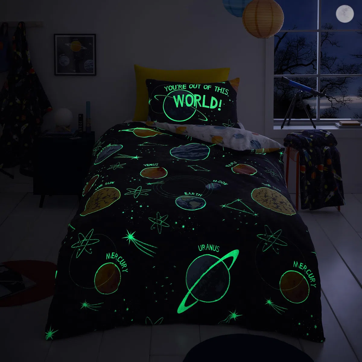 Bedlam - Funda nórdica Que Brilla en la Oscuridad - Tamaño Individual (200 x 140 cm) - Reversible (2 diseños) - Ropa de Cama Galaxy y Planeta para niños - Funda de edredón del Universo del Sistema