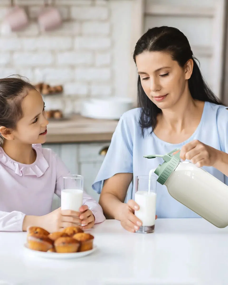 Jarra de leche materna de 32 onzas – 1 tarro de vidrio con tapa a presión y boquilla de vertido, 100% hermética a prueba de fugas para té frío, jugo, café helado