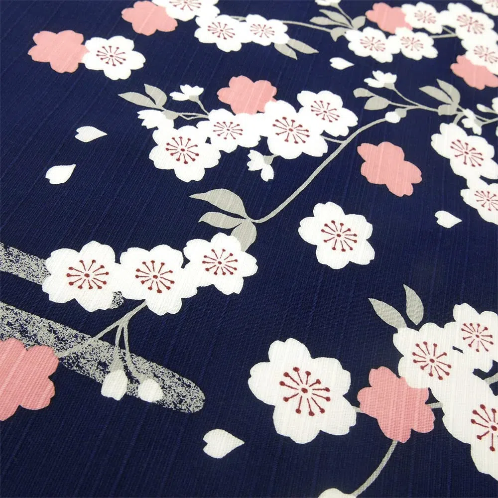 HAMAMONYO Furoshiki - Tela envolvente con flores de cerezo en una noche iluminada por la luna