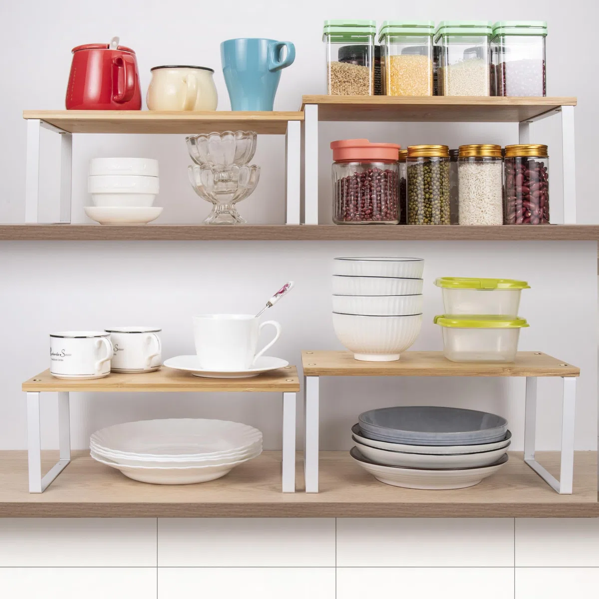 QIWODE Estante organizador expandible para gabinete, juego de 2 estantes de almacenamiento apilables para encimera de cocina, estante de despensa, estante de especias, metal y bambú