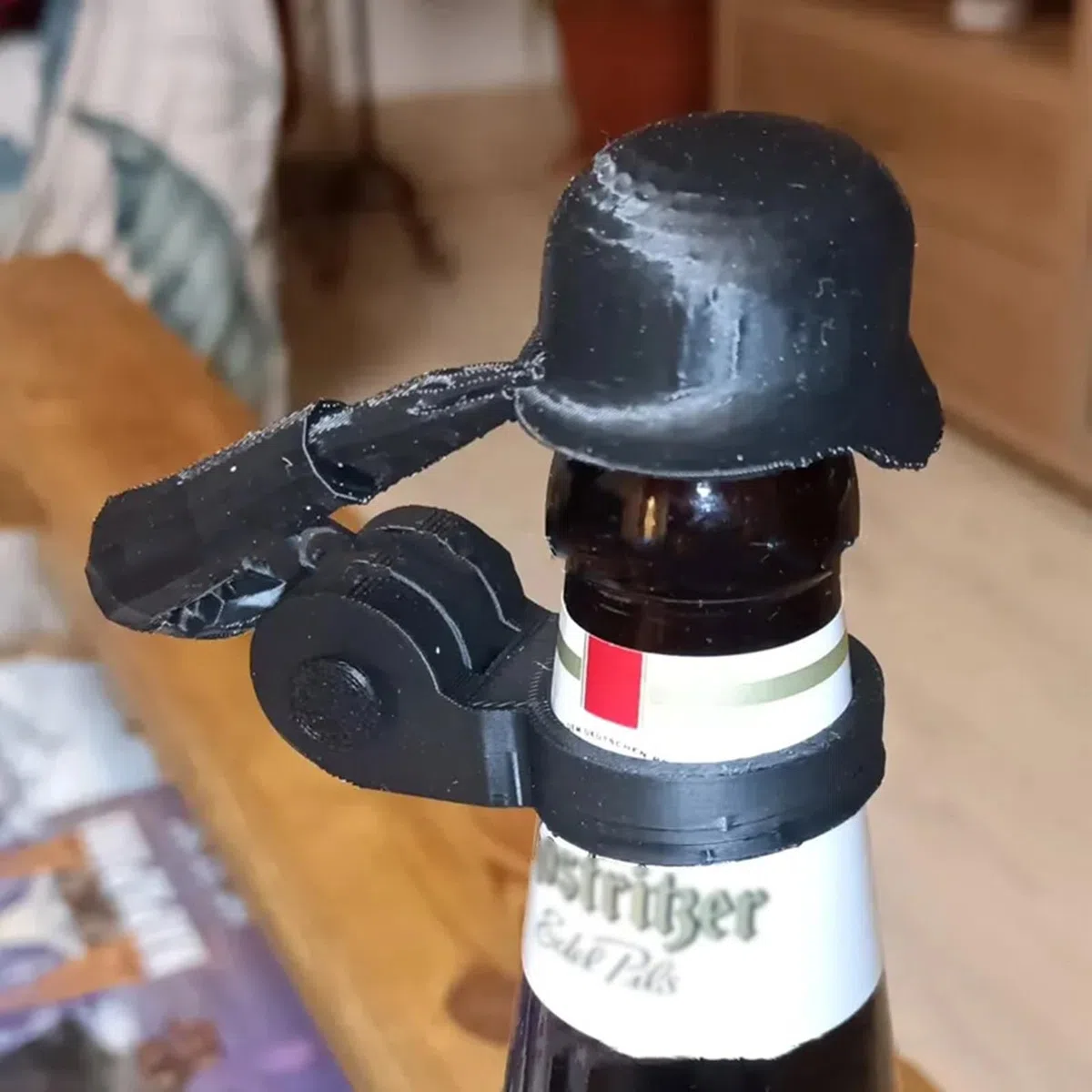 2pcs Soldier Salute Bierflaschenhelm, Soldaten salutieren Helme, Bierflaschen Kappen