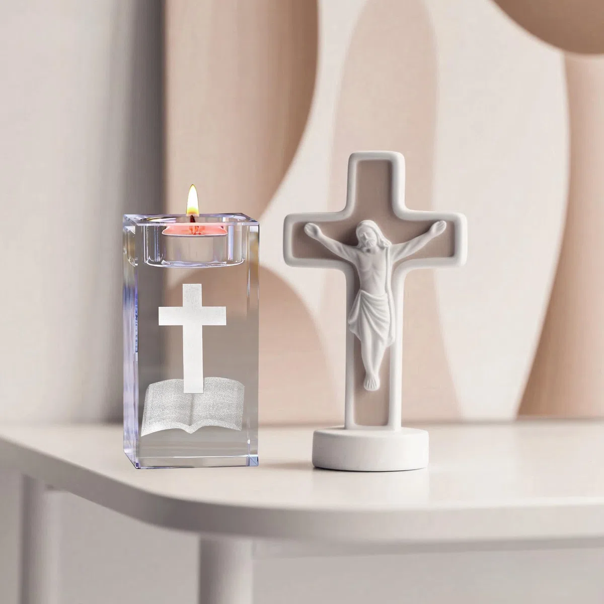 Portavelas Cristal con Cruz 3D y Grabado Biblia Transparente Portavelas Católico para Bodas Iglesias Oraciones Decoración de Mesa Meditación 5 x 5 x 8 cm