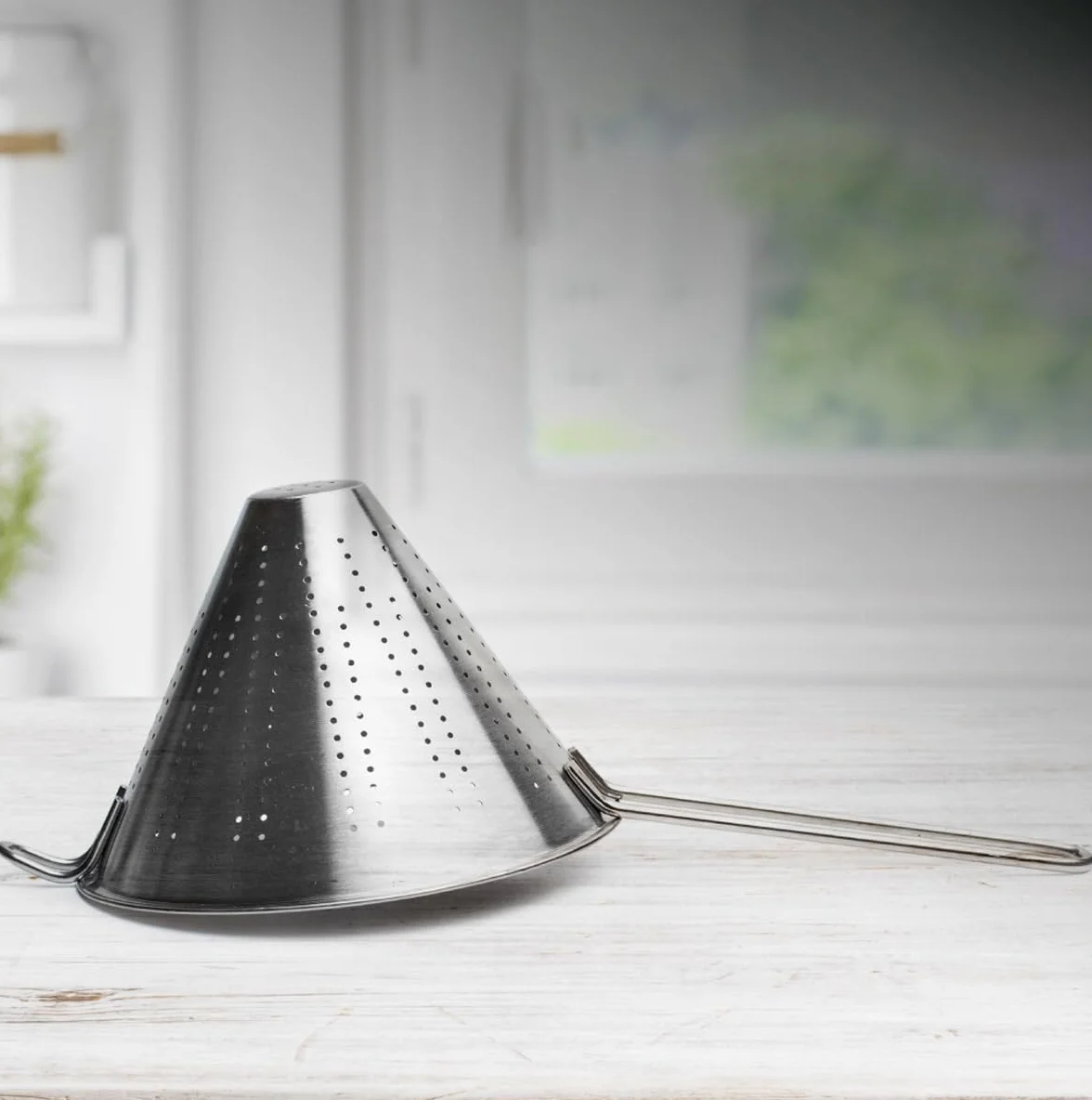 Colador Chino de Cocina - Colador de Acero Inoxidable - Colador de Cocina - Escurridor de Acero Inoxidable - Colador y Escurridor de Cocina para Drenar Pasta, Verduras y Arroz - 24 cm