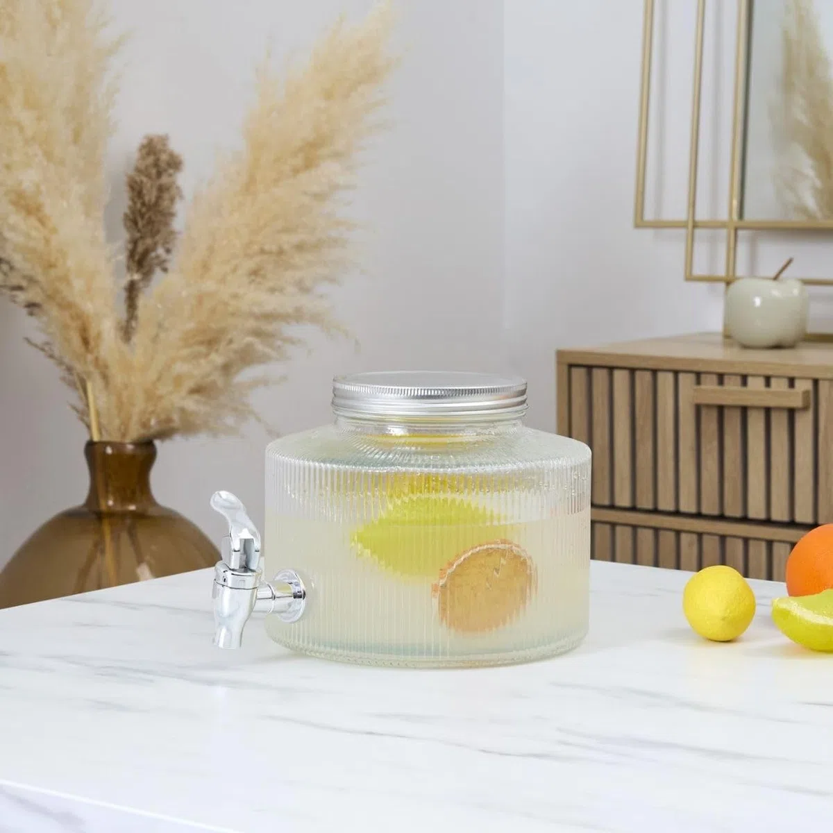 Dispensador de bebidas, recipiente para bebidas de cristal, 2 L, con grifo, dispensador de zumo, dispensador de agua, dispensador de limonada con tapa redonda acanalada