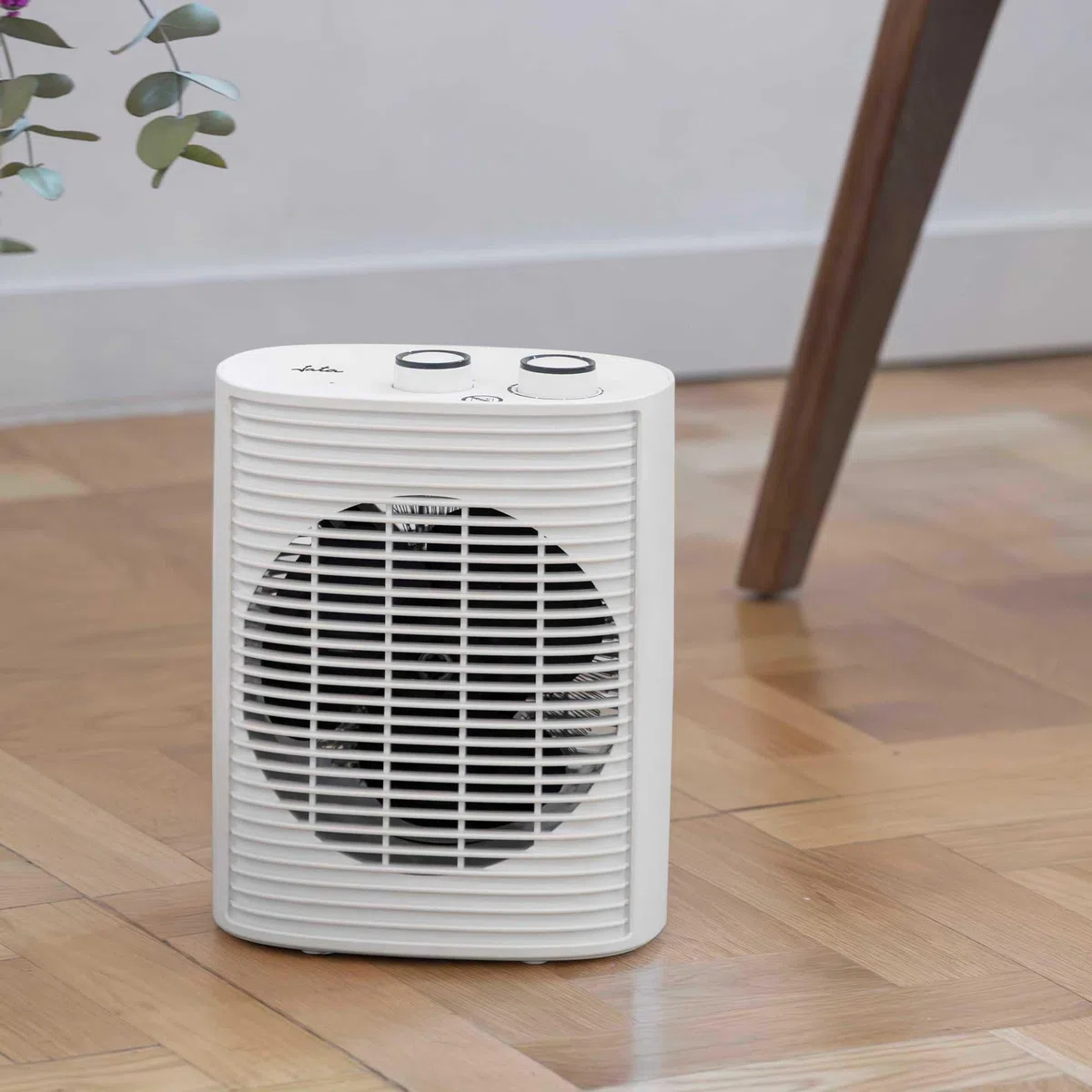 JATA JCTV1191 - Calefactor Eléctrico Bajo Consumo 2000 W. Termoventilador Baño. 2 Potencias, Termostato Regulable, Función Ventilador Frío, Protección Antivuelco y Sobrecalentamiento, Compacto con Asa