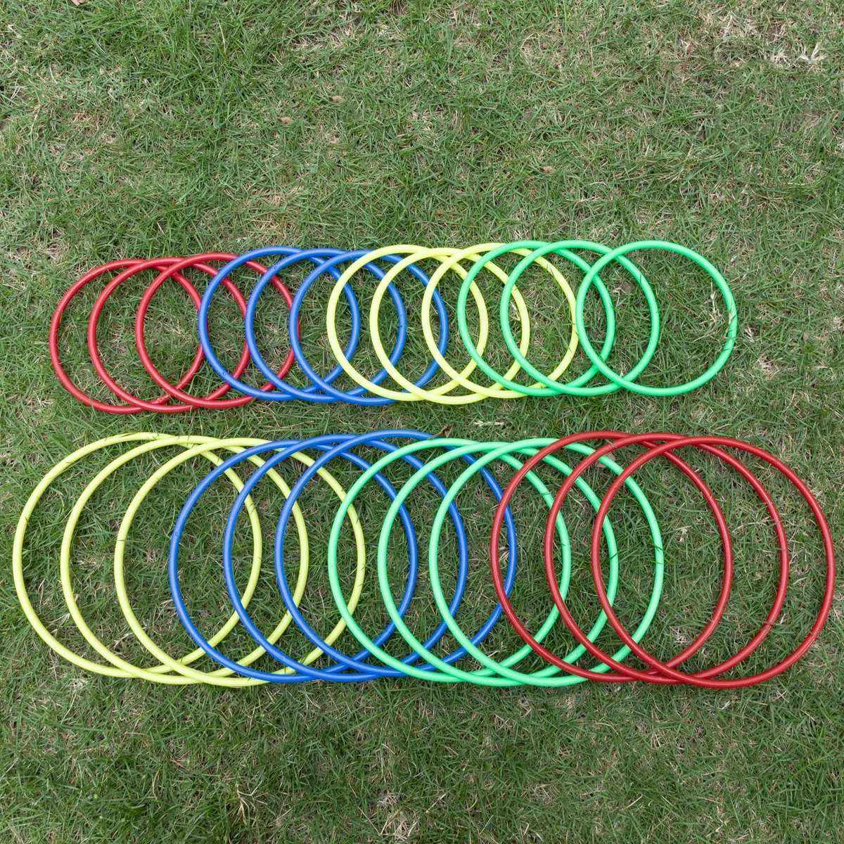 24 Piezas Plástico Lanzar Anillos Juguetes para Niños, Toss Juego de Carnaval Toss para Interior Juegos Deportivos al Aire Libre, Fiesta Juegos de Suministros