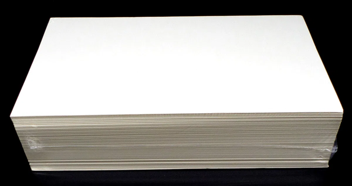 docsmagic.de 100 Manga Size Comic Backing Boards - 127 x 218 mm - 24pt White - Tapas Traseras - Blanco