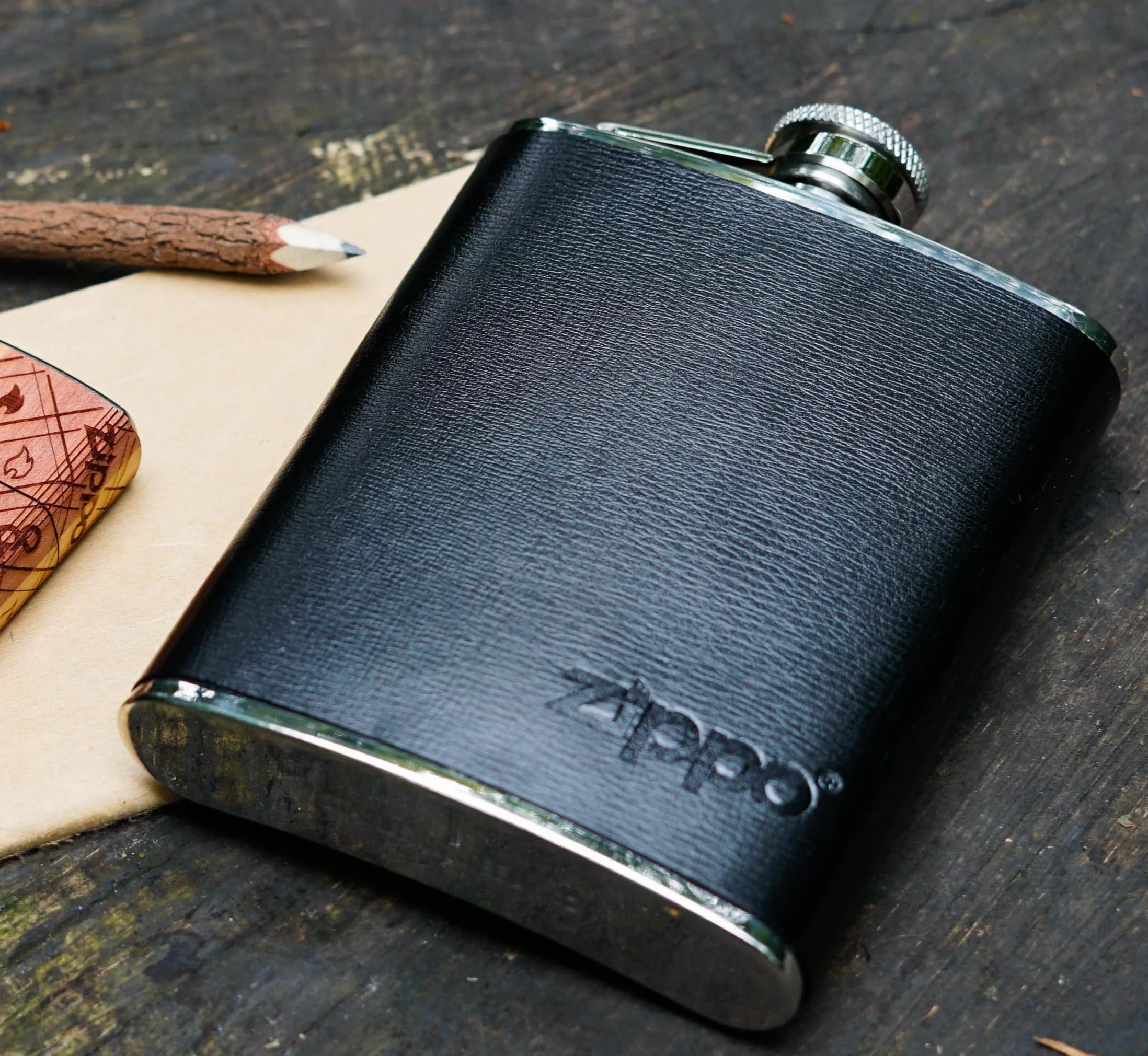 Zippo Cuero Envuelto Petaca, Mocha, 6 oz