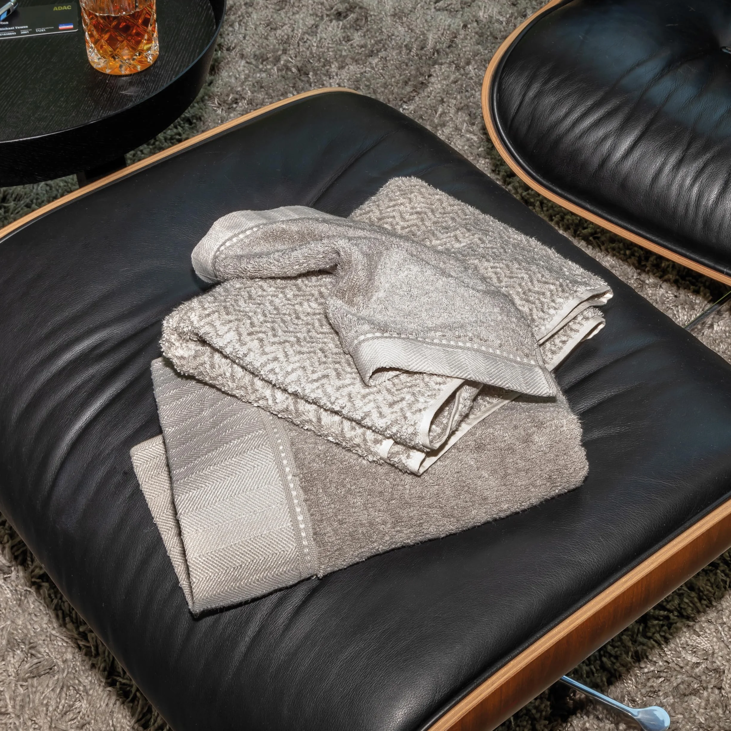 Möve Brooklyn Uni con Espina de pez - Toalla de Mano de 85% algodón, 10% Viscosa, 5% Lino, 100 x 50 cm, Cachemira