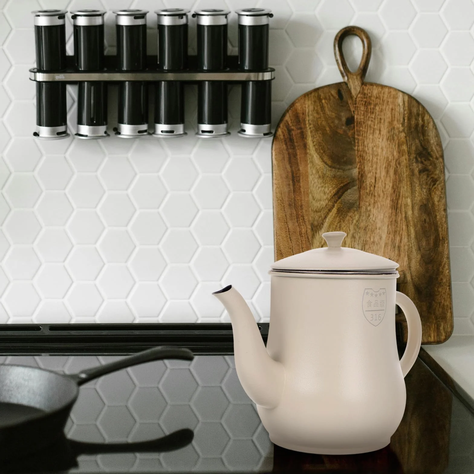 Aceitera y Drenaje sin Goteo con Filtro Integrado de Acero Inoxidable Metal Varios estilos y Capacidad de 500ml con Diseño Antideslizante para Cocina y Uso Doméstico