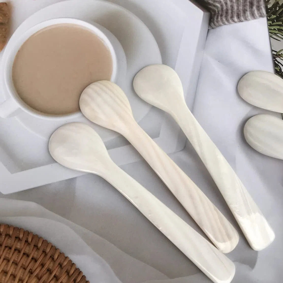 Cucharas de nácar clásicas para caviar y huevos, 12 cm, juego de 4