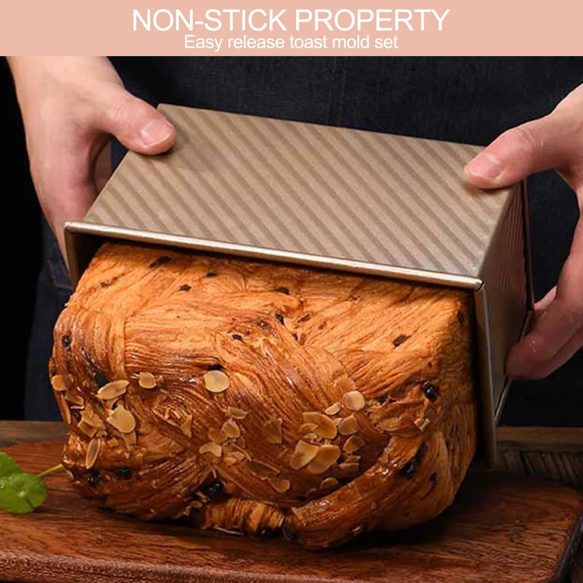Juego de 2 Molde de Pan con Tapa Deslizante, Moldes de Acero al Carbono Antiadherente, con Orificios de Ventilación, Apto para Hornear Pan, Pasteles y Bollería, (Color Dorado)