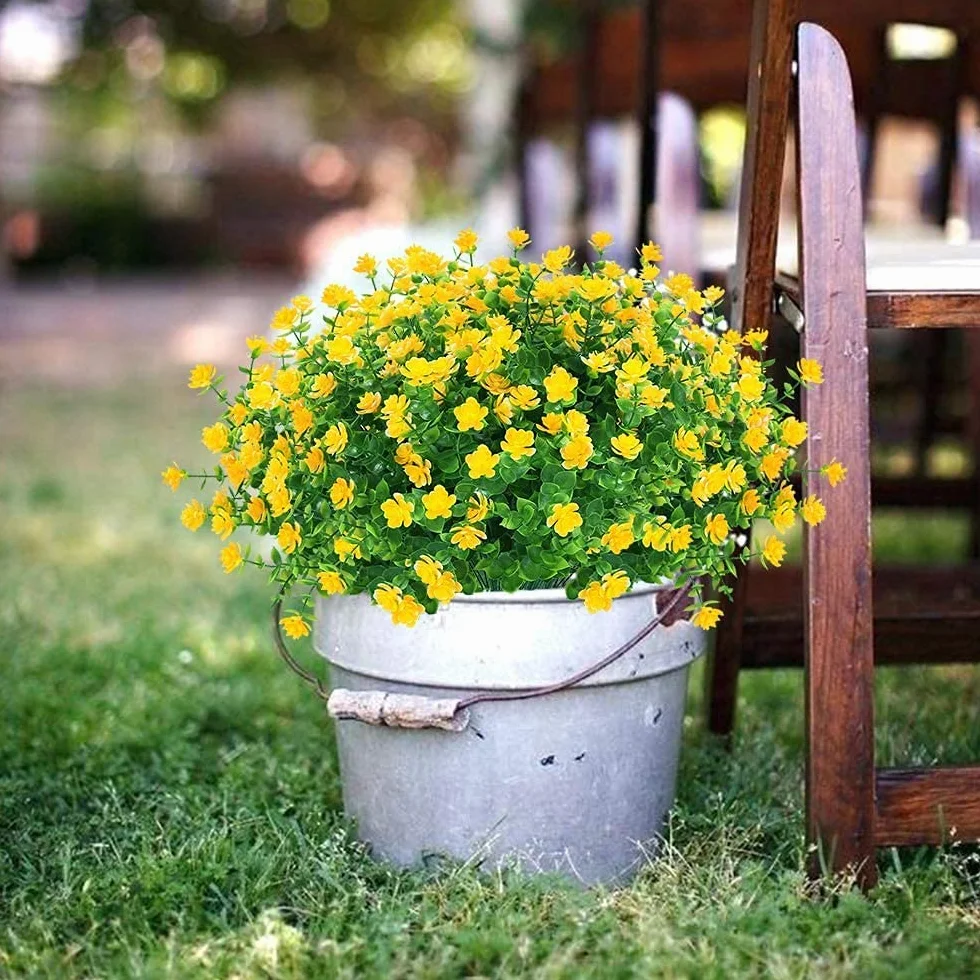 8 Piezas Flores Artificiales Flor Falsas Arbustos Verdes Balcón Resistentes a los Rayos UV Plantas para Colgar Verde Plantas Artificiales Eucalipto para Ventanas Bodas Fiestas(Amarillo)