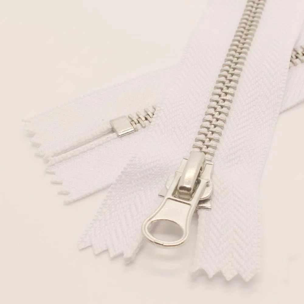 ByaHoGa 5 unidades de 50 cm de cremallera de metal, 5 mm, no divisibles, para bolsos, manualidades, costura (plata y blanco)