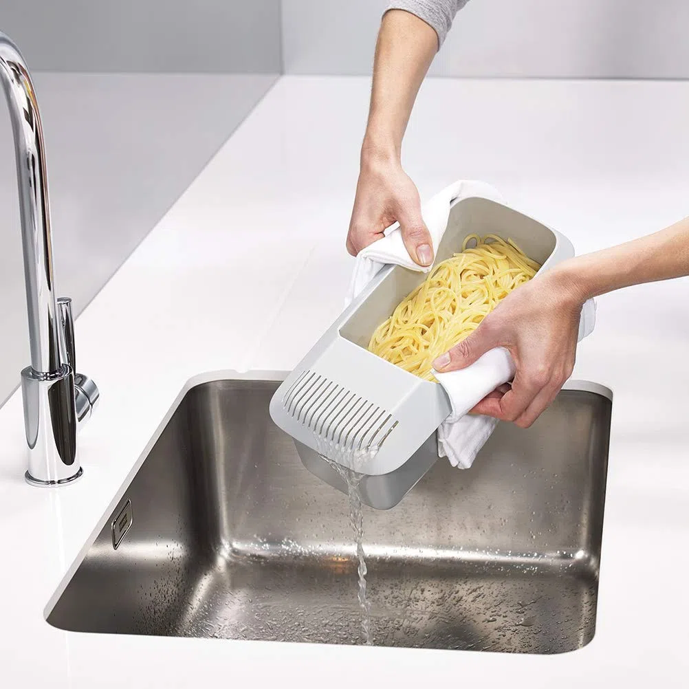 Cocedor de Espaguetis para Microondas Cocedor de Pasta para Microondas Cocedor de Pasta para Microondas con Tamiz Barco de Pasta Resistente Al Calor para Espaguetis(Blanco)
