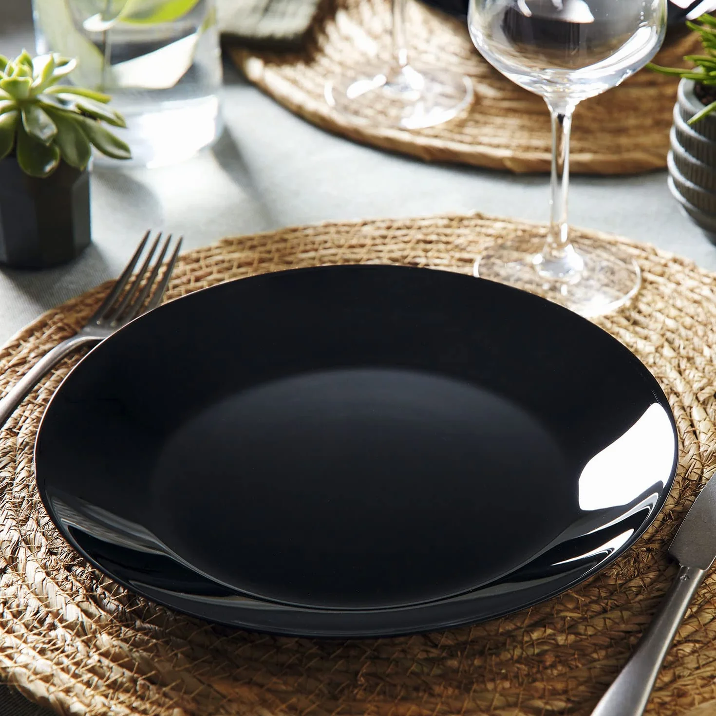 Luminarc Juego de vajilla Arcopal Zelie de vidrio negro, 12 piezas, 4 plazas, negro