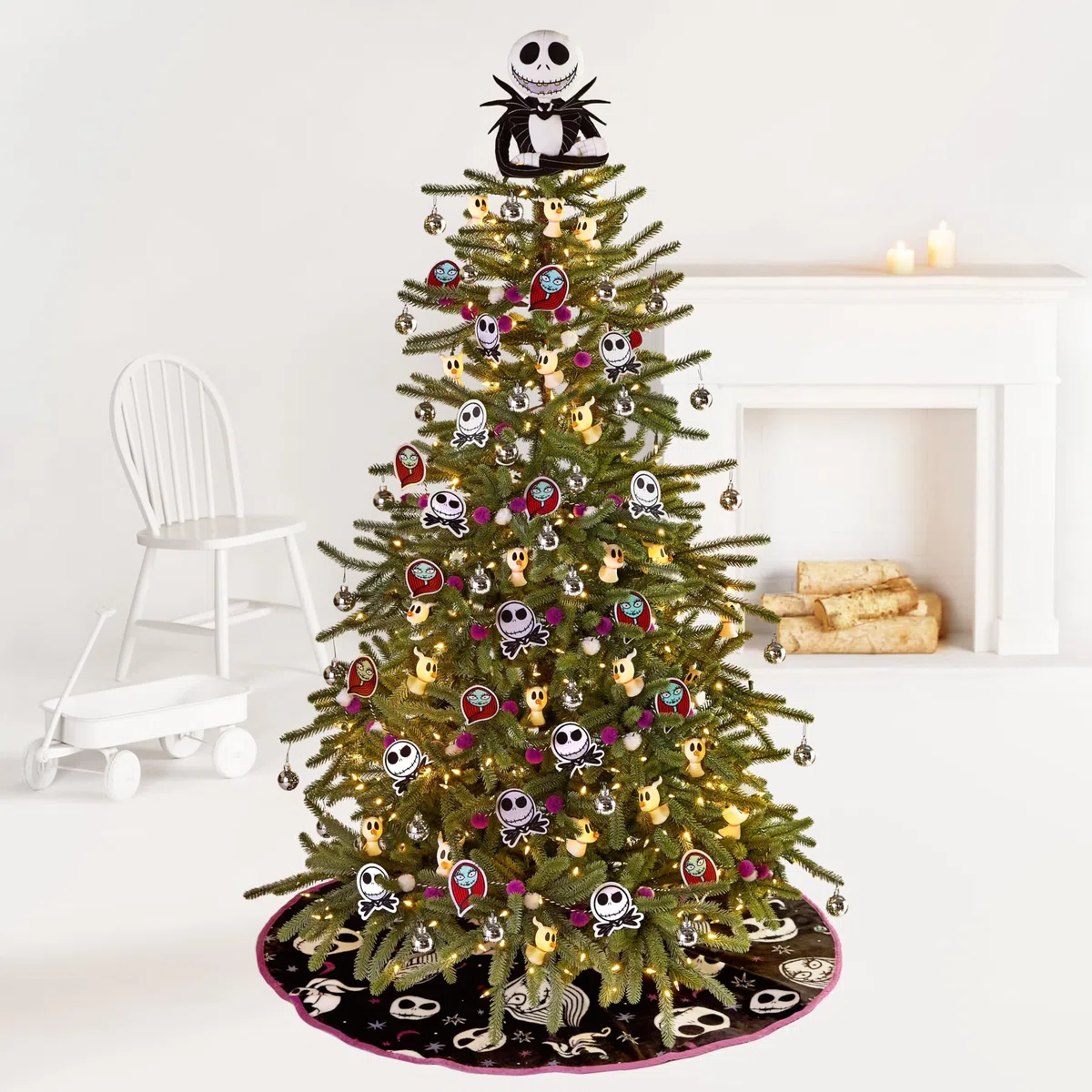 Hallmark The Nightmare Before Christmas Punta de Árbol, Jack Skellington, Adorno de Navidad, Decoración de Árbol, Negro, Blanco