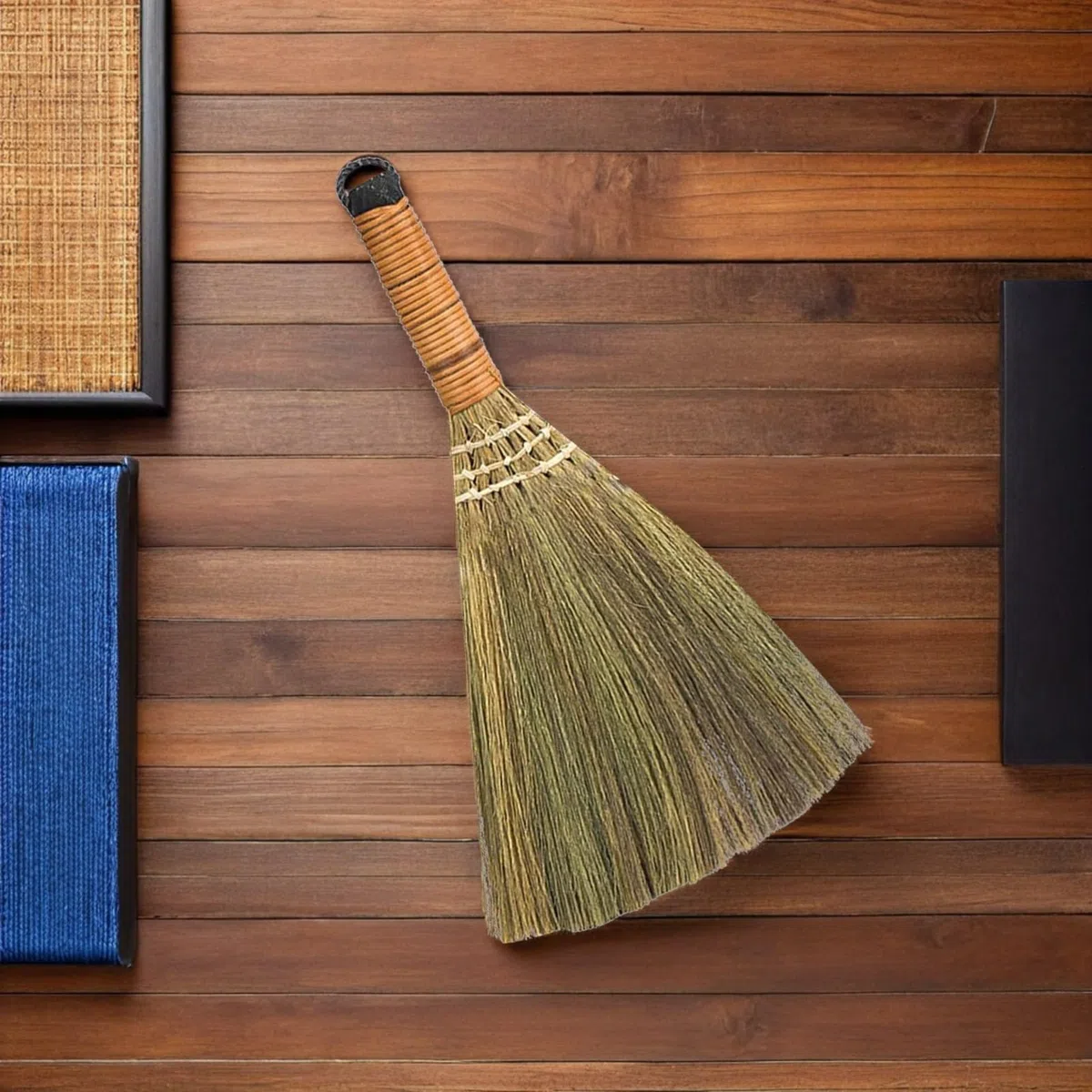 FUOYLOO 2 Escobas de Mano Hogar, Madera Natural, Diseño Liviano, Duraderas y Prácticas, Herramientas de Limpieza Pequeñas Ideales para Interiores