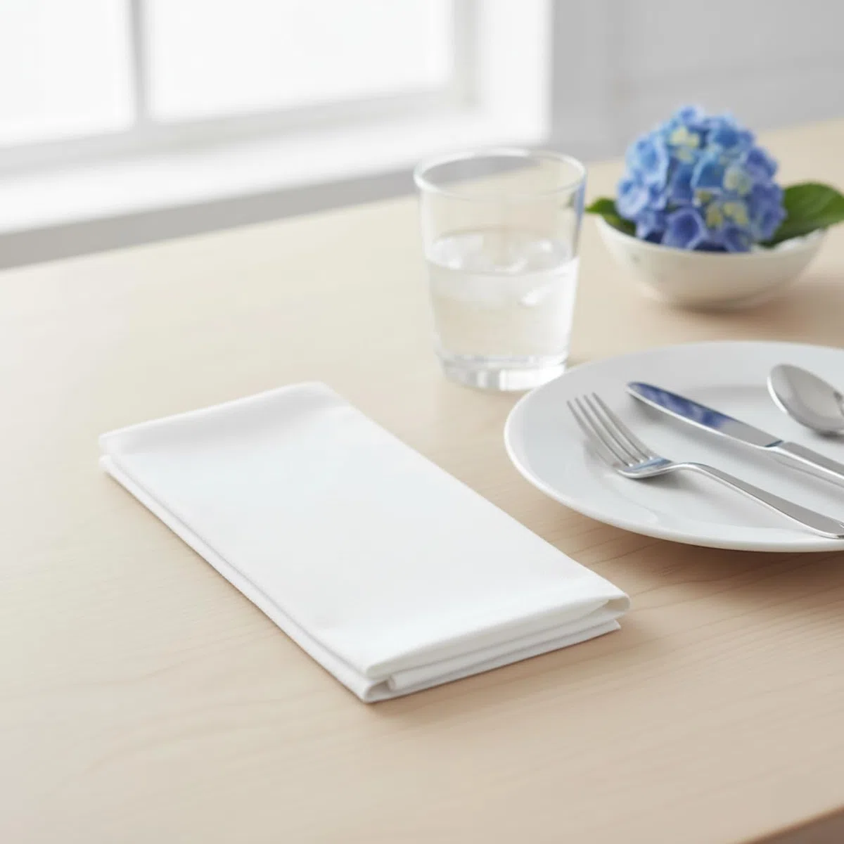 DECASATEXTIL Servilletas de Tela Blancas 45x45 cm (Pack de 6) | Mezcla de Algodón Servilletas de Mesa Reutilizables y Lavables para Hogar y Hostelería