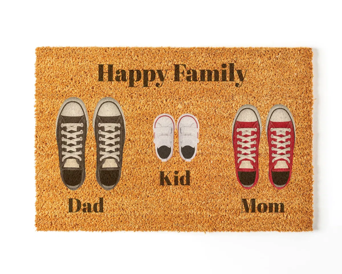 Felpudo Personalizado para la Entrada de Casa | Personaliza tu Felpudo con toda tu Familia | 70 x 40 cm | Perfecto para Regalo | Felpudos Originales y Divertidos en 100% Fibra de Coco | Familia de 3