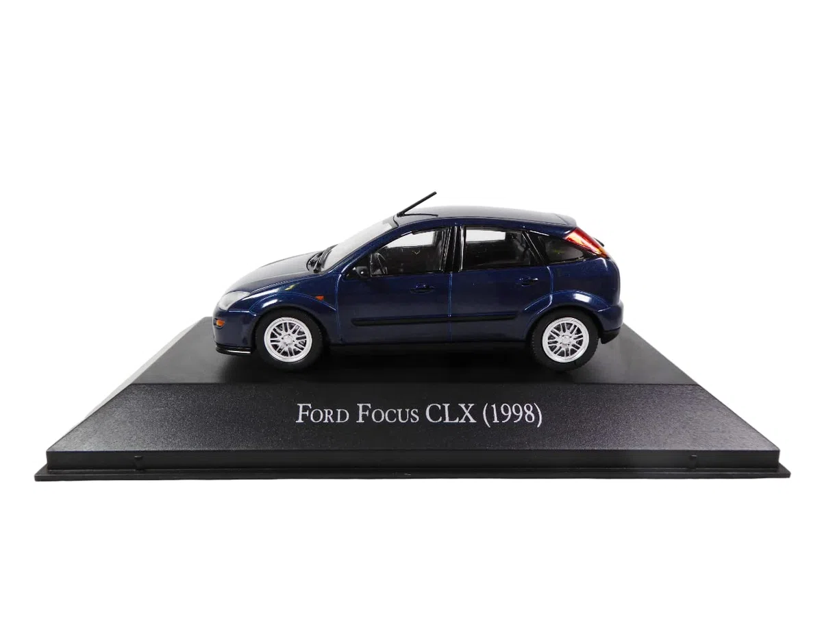 OPO 10 - Coche Ford Focus CLX 1998 - Salvat 1/43 - AR57
