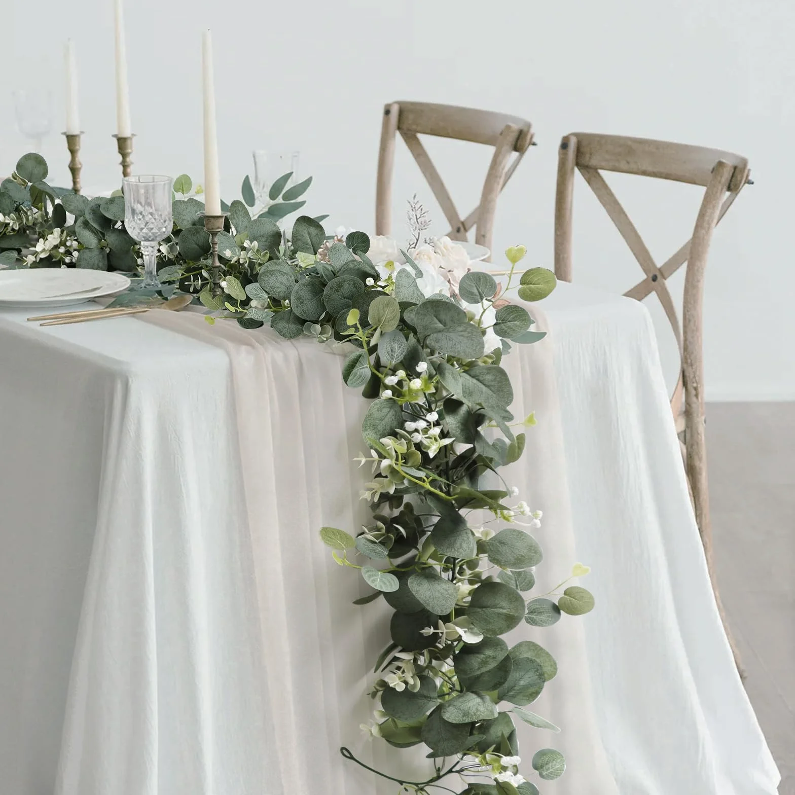 2pcs Guirnaldas Artificiales de Eucalipto con Hojas de Sauce Hojas Verdes Guirnalda de Flores Blancas Planta Artificial para Decoración de Fondo Boda Camino de Mesa Central