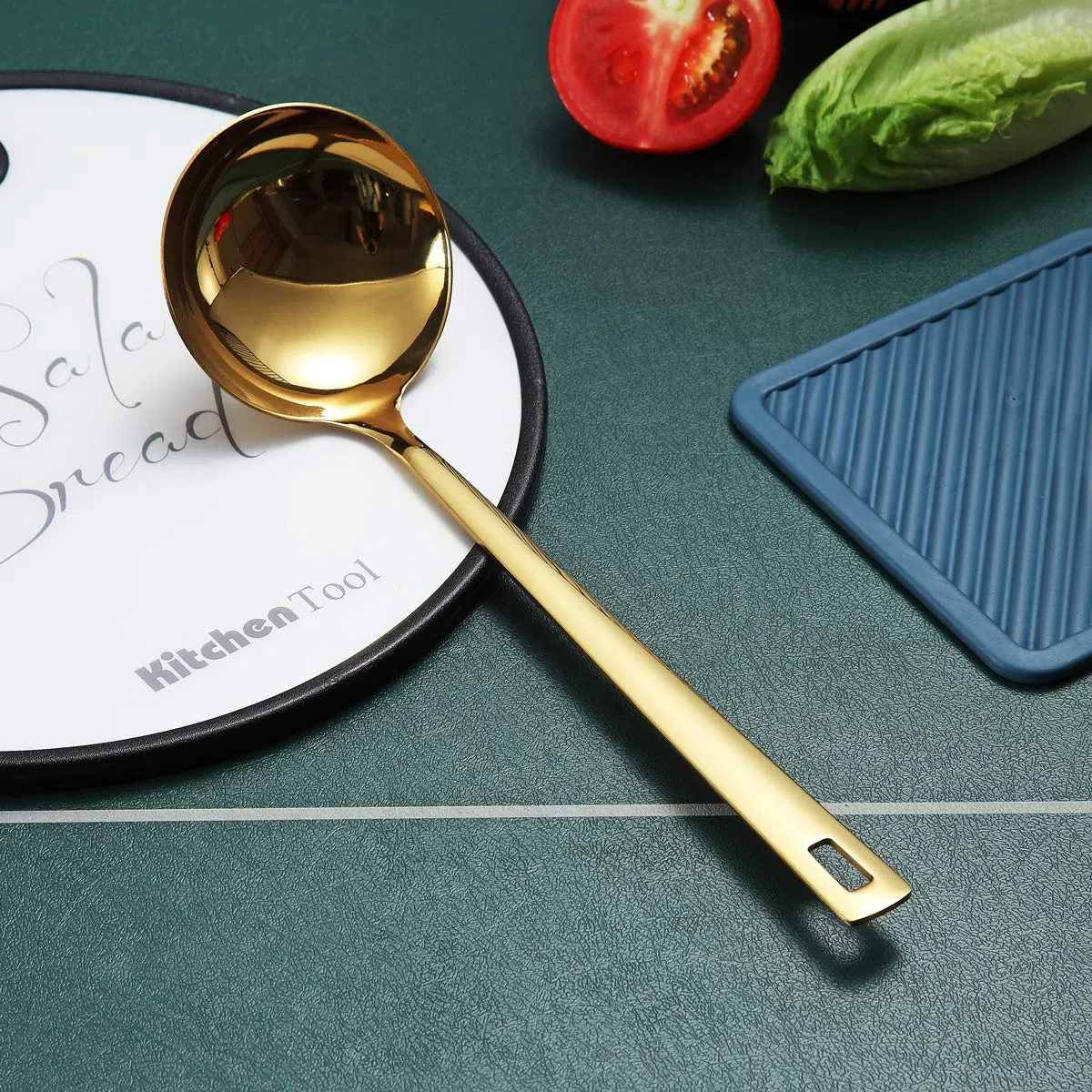 Berglander Cucharón dorado, cucharón de cocina de acero inoxidable con revestimiento de oro de titainium, cucharón de sopa, cuchara de metal para cocinar, apto para lavavajillas, fácil de limpiar