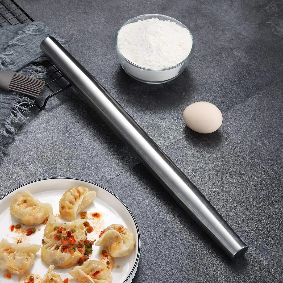 Berglander Rodillo de acero inoxidable Acabado mate para hornear masa para pizza, pastel, galleta, utensilios de cocina esenciales Ideas de regalo Gor Bakers.