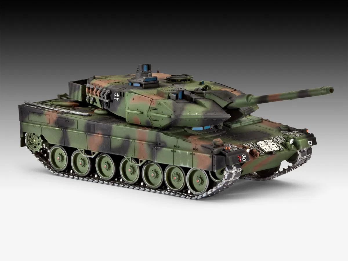 Revell - Maqueta Leopard 2A6/A6M, Escala 1:72 (03180)