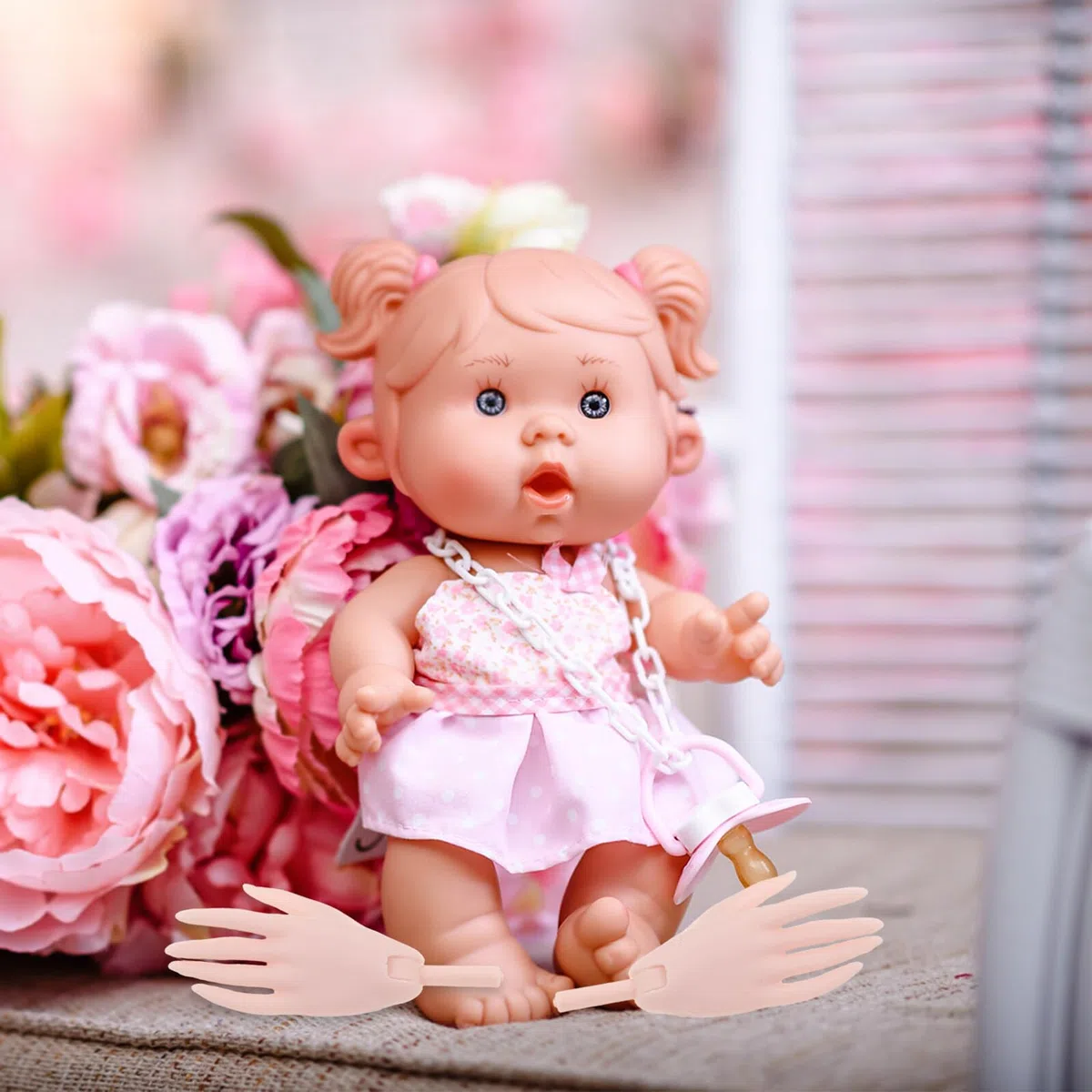Gogogmee Modelo de Mano de Plástico Fácil de Instalar Piezas de Accesorios de Mano para Muñecas y Figuras de Acción Adecuado para Decoración de Festivales y Colección de Juguetes