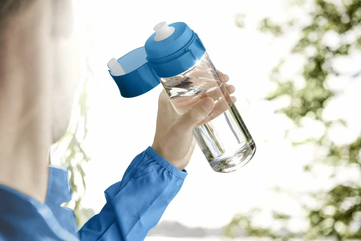 Brita Fill&Go Bottle Filtr Pink Botella con - Filtro de agua (Botella con filtro de agua, Rosa, Transparente, De plástico, De plástico, 1 L, Alemania)