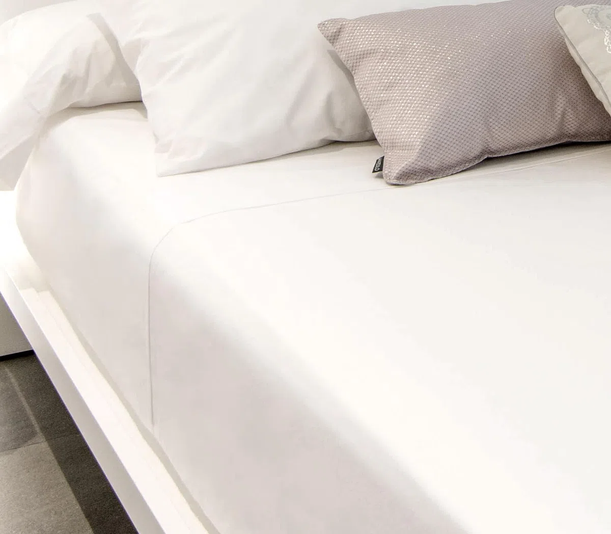 Sabana Encimera - Sabanas Encimeras 50% Algodon / 50% Poliester - 200 Hilos - Sabana Encimera Cama 80x190/200 cm - Suave, Transpirable y Duradera - Ideal para Uso Diario - Blanco