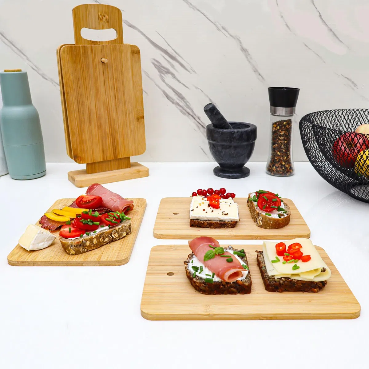 DuneDesign Juego de 6: Tabla de Cortar con Soporte - 22x15 Platos para Tapas de Bar - Tabla para Quesos y Aperitivos Bandeja de Bambu Tabla Corte Madera - Tabla Cocina Pequeña Bandejas Servir