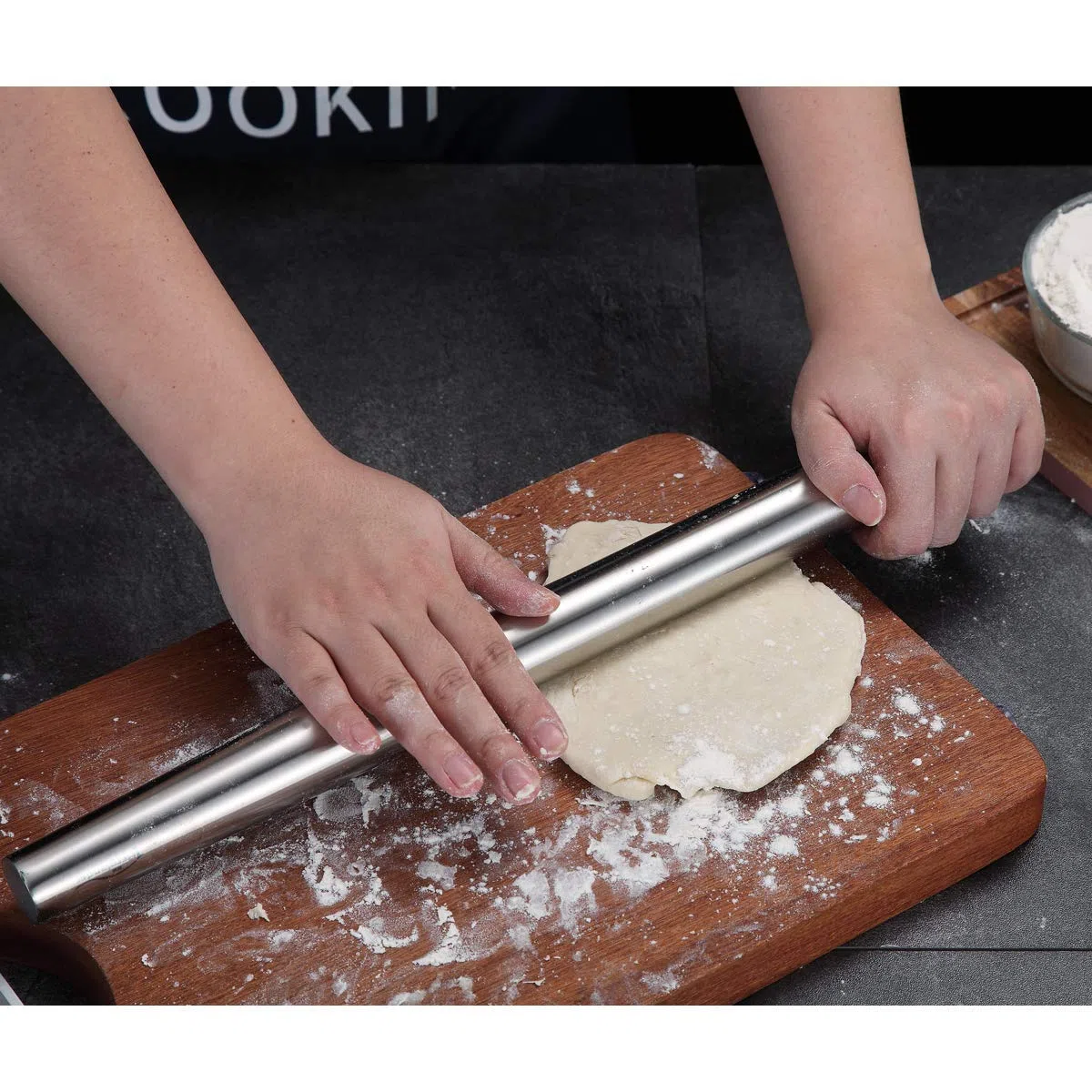 Berglander Rodillo de acero inoxidable Acabado mate para hornear masa para pizza, pastel, galleta, utensilios de cocina esenciales Ideas de regalo Gor Bakers.