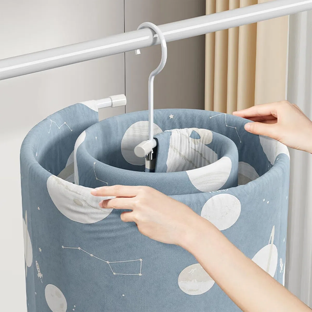 2 estantes de secado en espiral; ganchos circulares en espiral; ahorran espacio y son desmontables; adecuados para sábanas gruesas, mantas, toallas de baño, manteles y todo tipo de mantas y