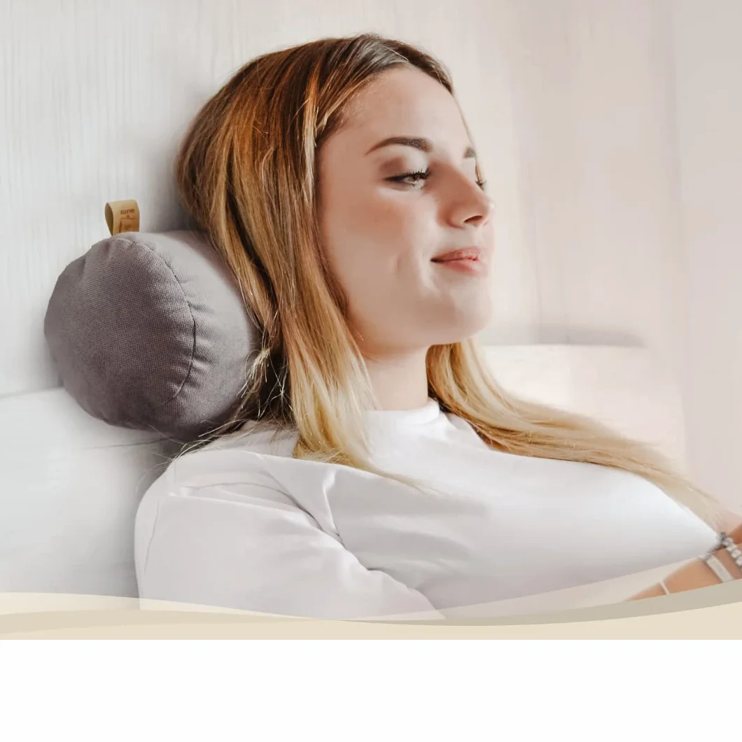 GM Almohada cilíndrica Cervical para Cuello, Espalda y piernas 40x15 cm Fabricada en Italia con Funda de Tela Resistente al Agua y a Las Manchas, Negro