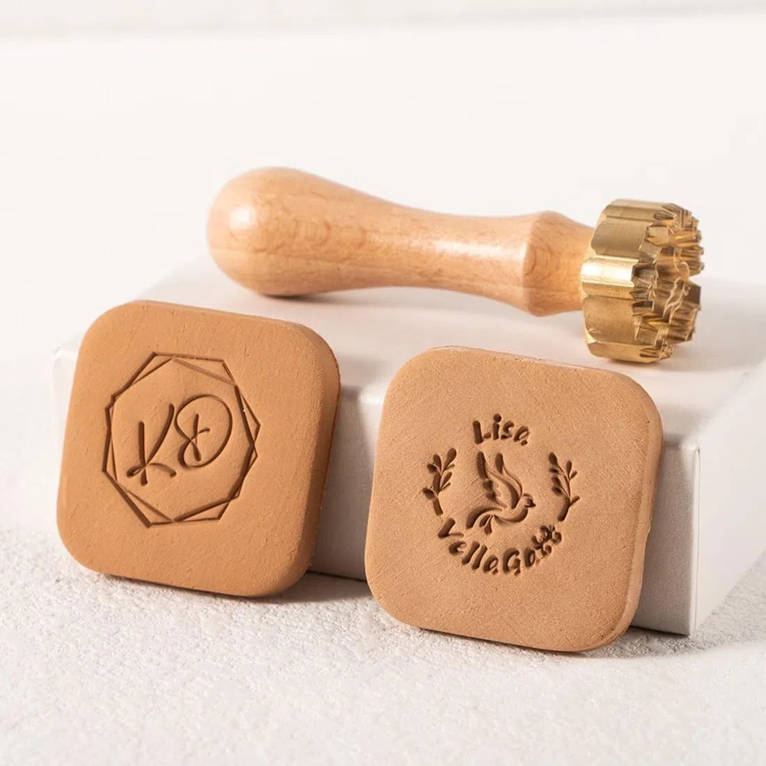 Sello Personalizado De Cerámica y Arcilla Polimérica - De Iniciales Para Alfareros
