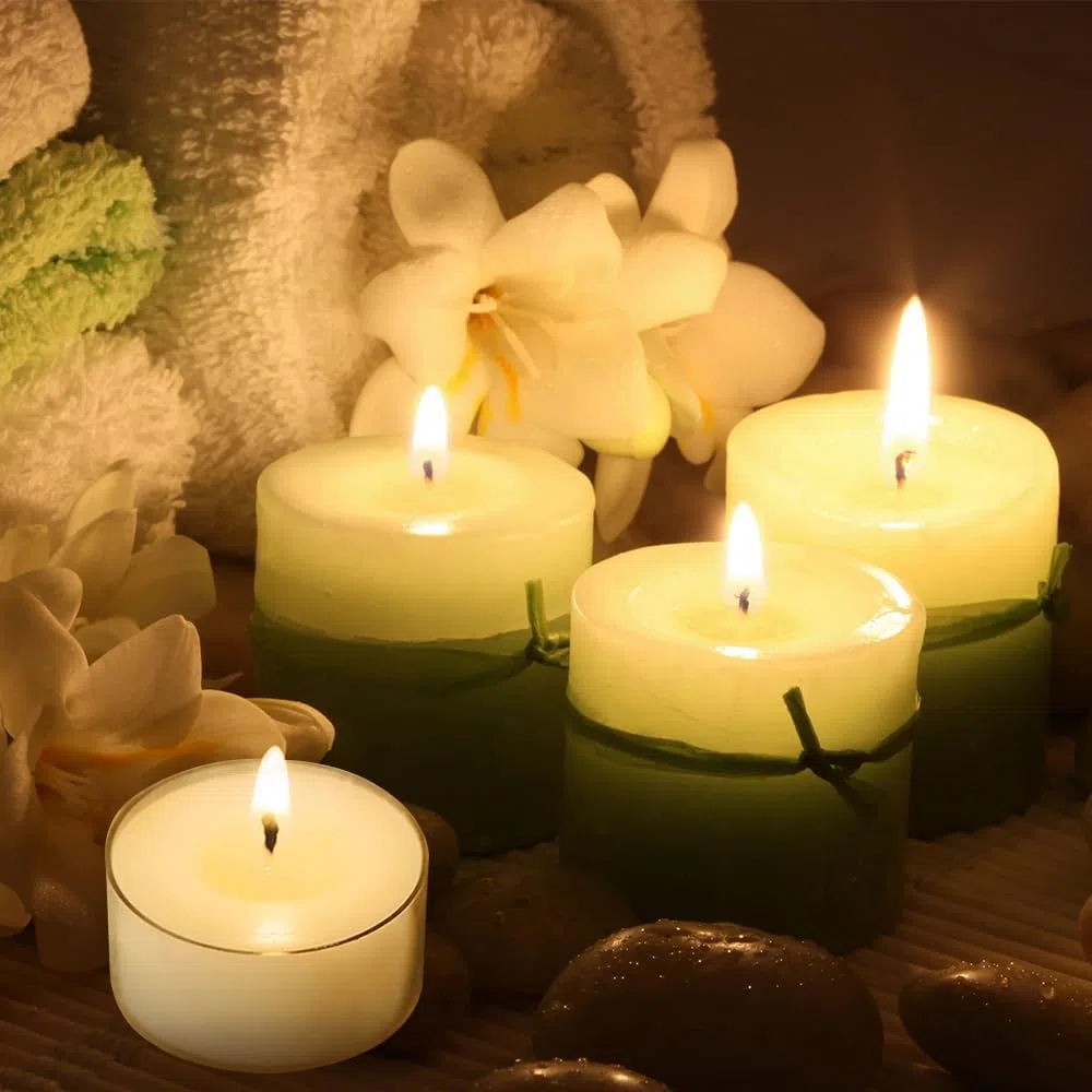 50 Piezas Tarros para Velas de Té Vacíos, Portavelas Decoracion en Plástico con 50 Piezas Mechas para Vela Redondos Transparentes Candelabros para Velas de Té para Bodas, Cenas