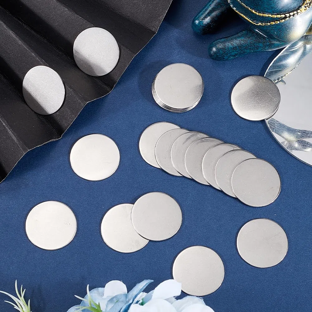 SUNNYCLUE 1 Caja de 40 Piezas de Discos de Grabado Láser de Acero Inoxidable En Blanco para Estampación de Plata Plana Y Redonda de 30mm para Grabar En Blanco para Hacer Joyas Etiquetas con Nombre Co