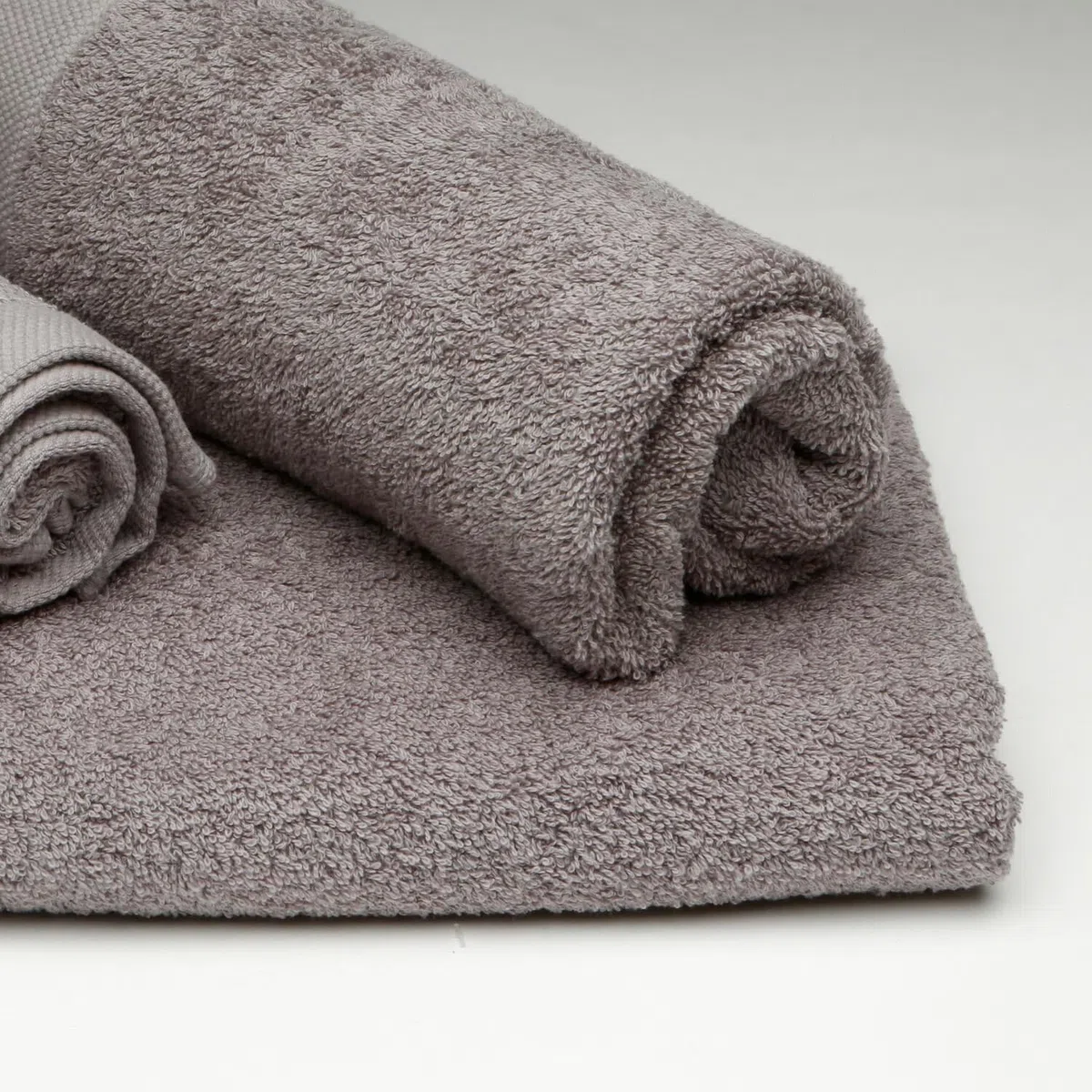 Burrito Blanco Juego de Toallas 3 Piezas | Bidet 30x50cm | Manos 50x100cm | Ducha 70x140cm | 100% Rizo Algodón | con Cenefa Jacquard | Color Gris