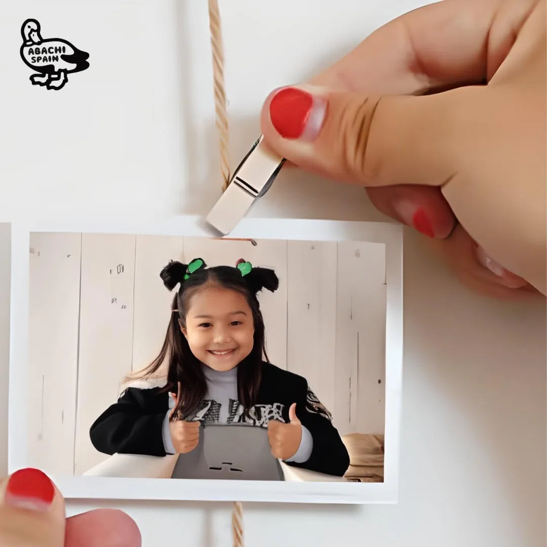 Genérico ABACHI WOOD-Marco Fotos de Madera para Pared, Colgar Fotos Pared con Pinzas, para Manualidades, Decoración del Hogar y Regalos, (40 x 4 x 2 cm), 2 Packs
