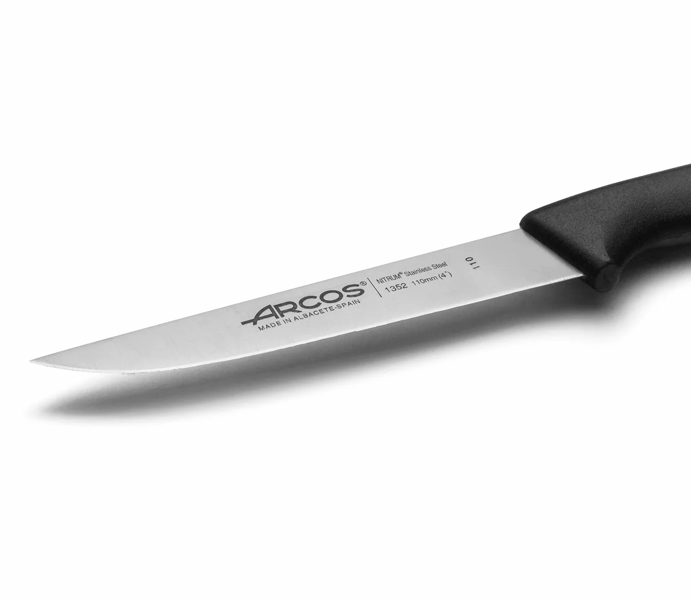 Arcos Juego Cuchillos Acero Inoxidable Nitrum y Hoja 202 mm. Cuchillo profesional pelar frutas y verduras. Mango ergonómico polioximetileno y Hoja 110 mm. Serie Universal. Color negro.