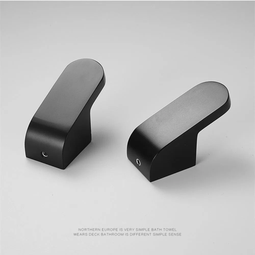 Cepillo Gancho único dorado Gancho para abrigos de latón macizo Gancho trasero para puerta Ganchos para baño y cocina Toallero negro, 5 piezas negro