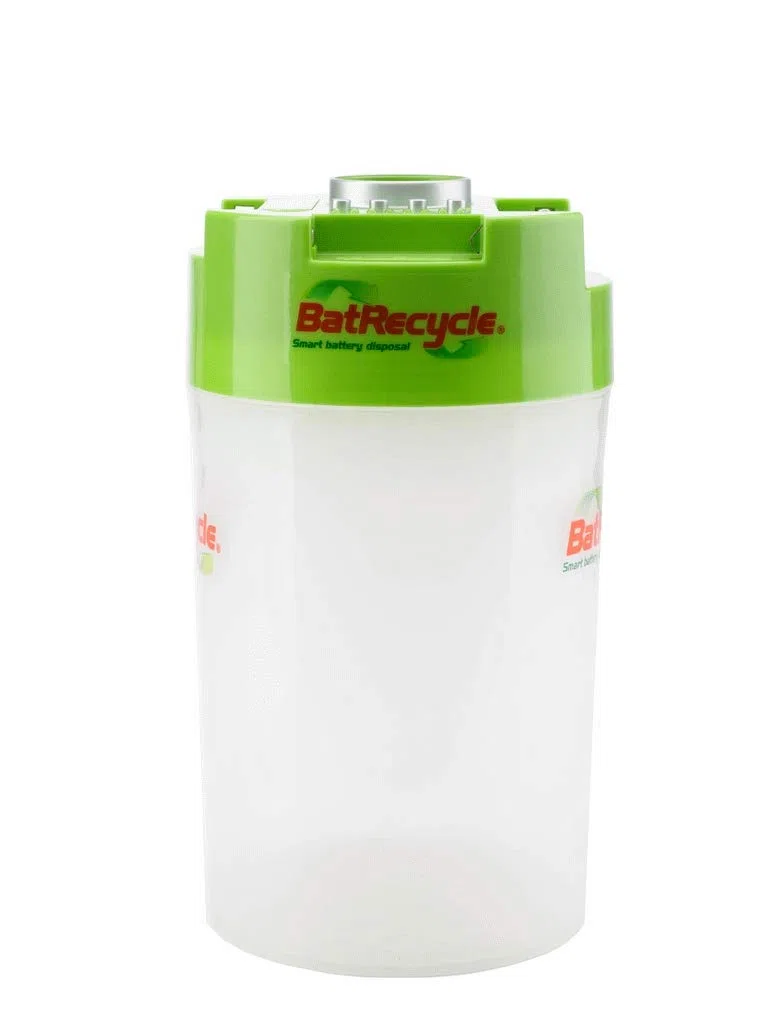 Un contenedor para reciclar con un probador integrado