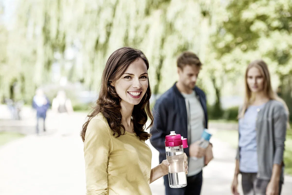 Brita Fill&Go Bottle Filtr Pink Botella con - Filtro de agua (Botella con filtro de agua, Rosa, Transparente, De plástico, De plástico, 1 L, Alemania)