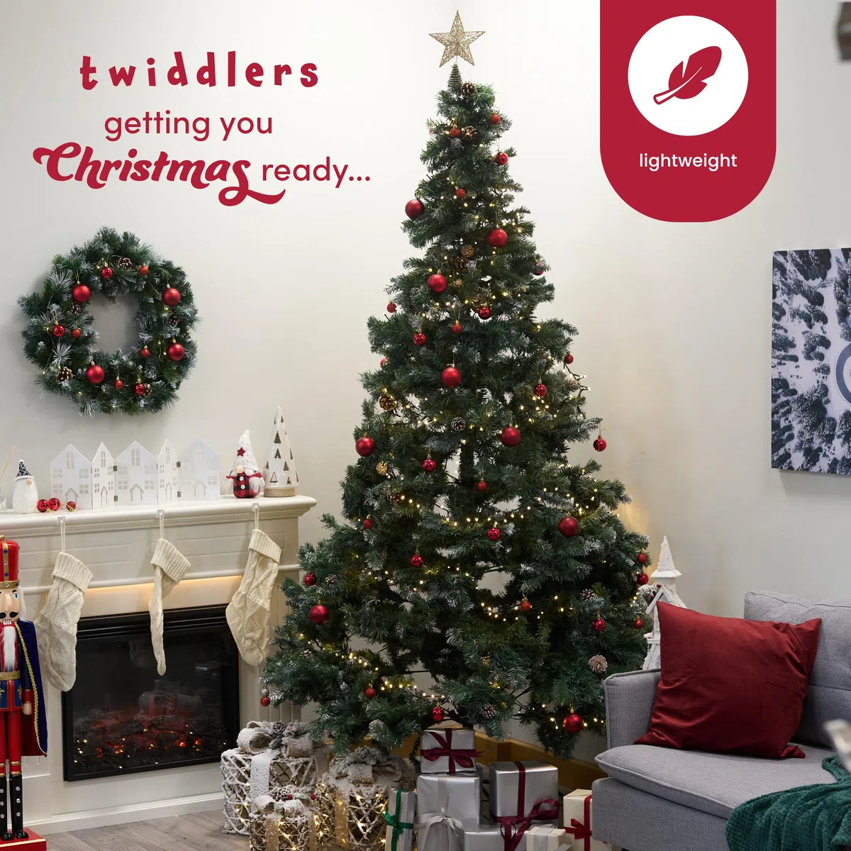 THE TWIDDLERS - Paquete de 50 Bolas de Navidad Rojo Rubí - Tamaños y Acabados Variados - 6cm, 4cm, 3cm - Adornos Mate, Brillantes y con Brillo para Decoraciones de Árbol de Navidad