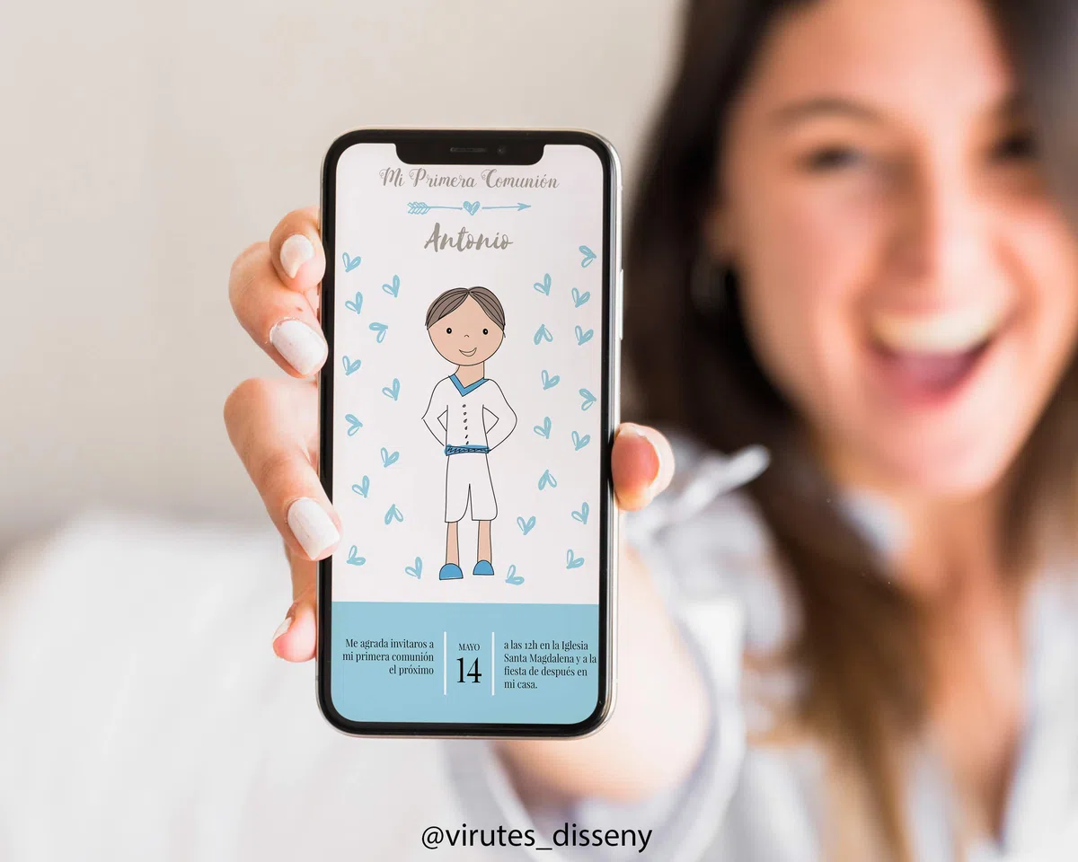 Invitación Primera Comunión Niño Digital Personalizada – Invitación Animada GIF para WhatsApp, Diseño Niño con Corazones Azules, Envío por Email 24h